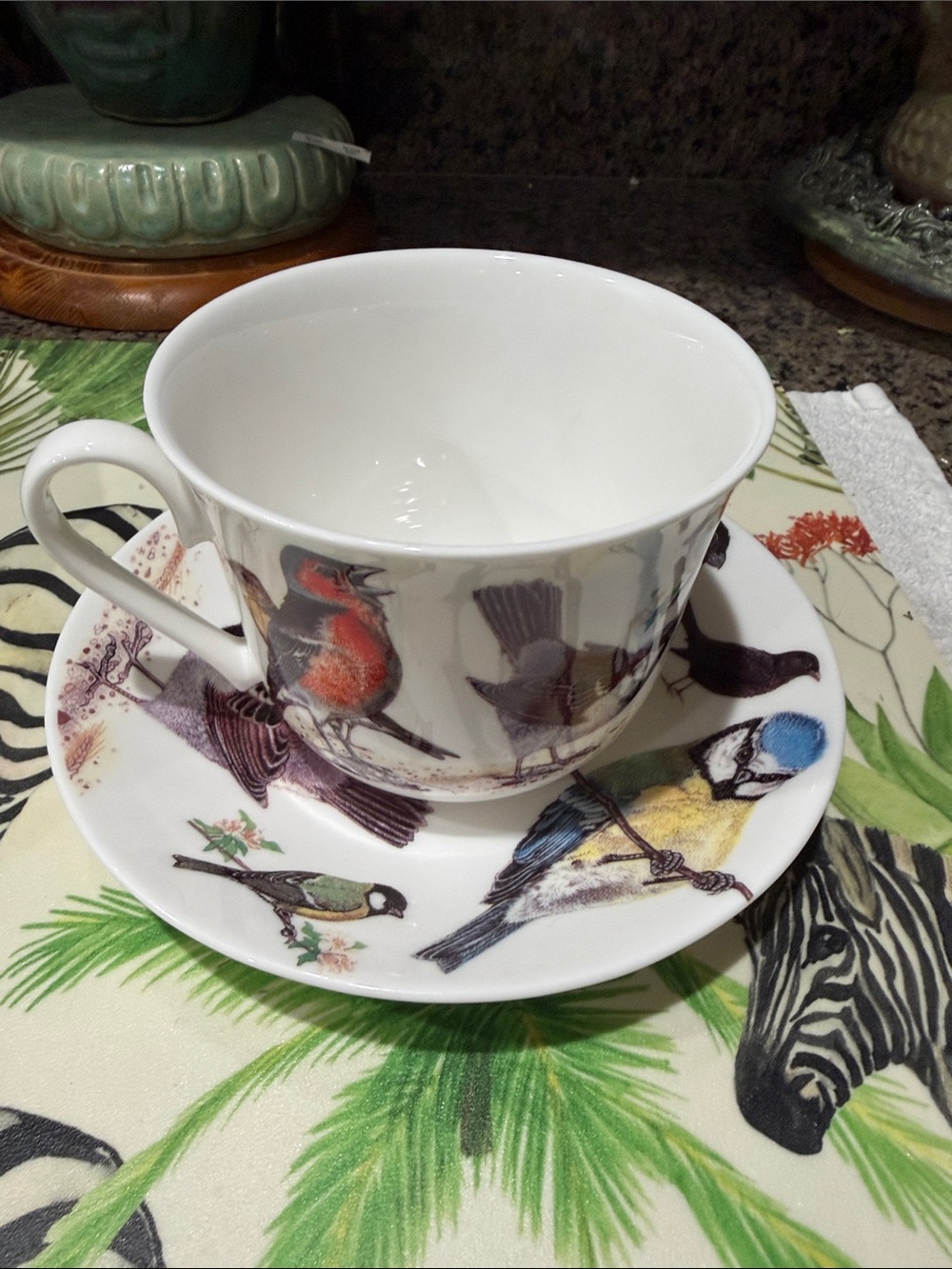 2004 Roy Kirkham Fine Bone China Garden Birds Teacup and Saucer Like New